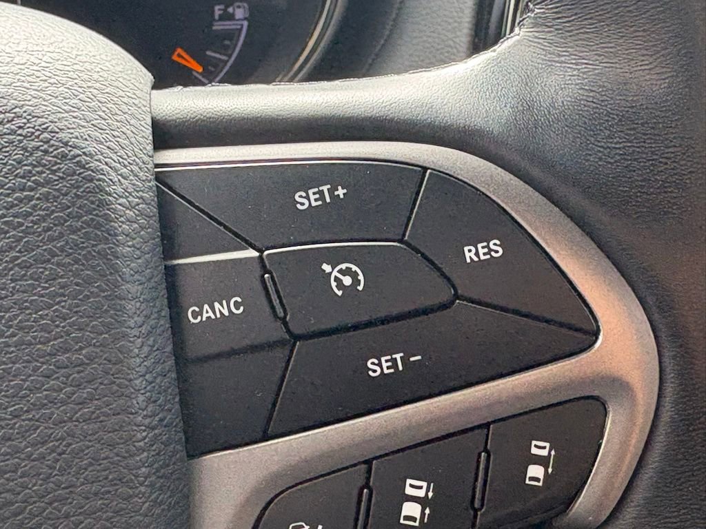 Used 2020 Jeep Grand Cherokee High Altitude AWD/4WD image 17