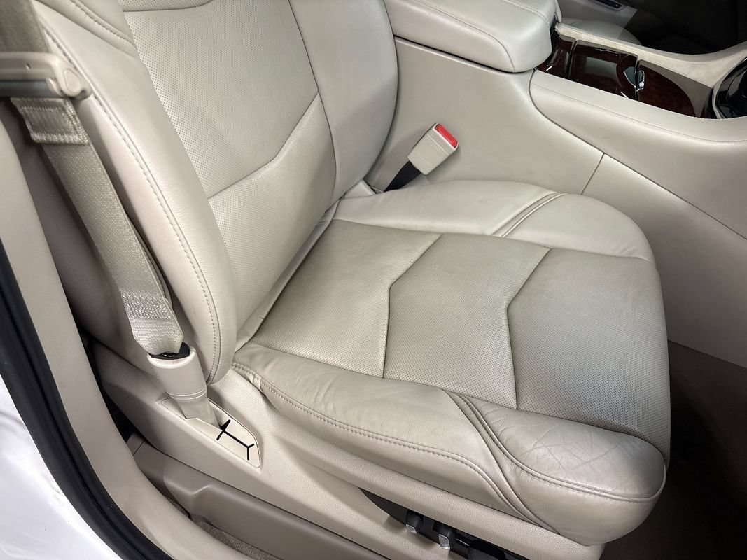Used 2016 Cadillac Escalade Premium AWD/4WD image 37