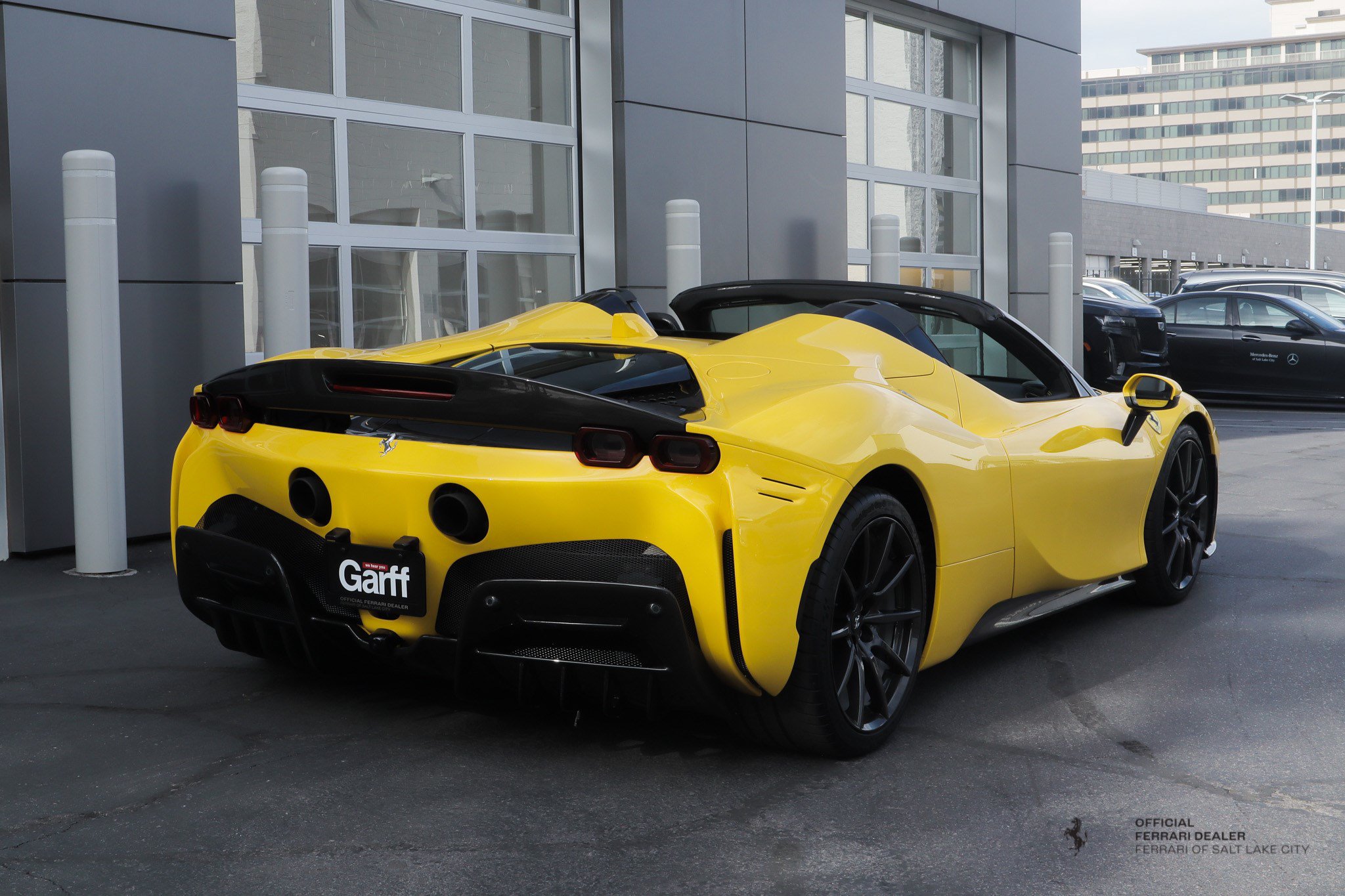 Used 2022 Ferrari SF90 Spider AWD/4WD image 6