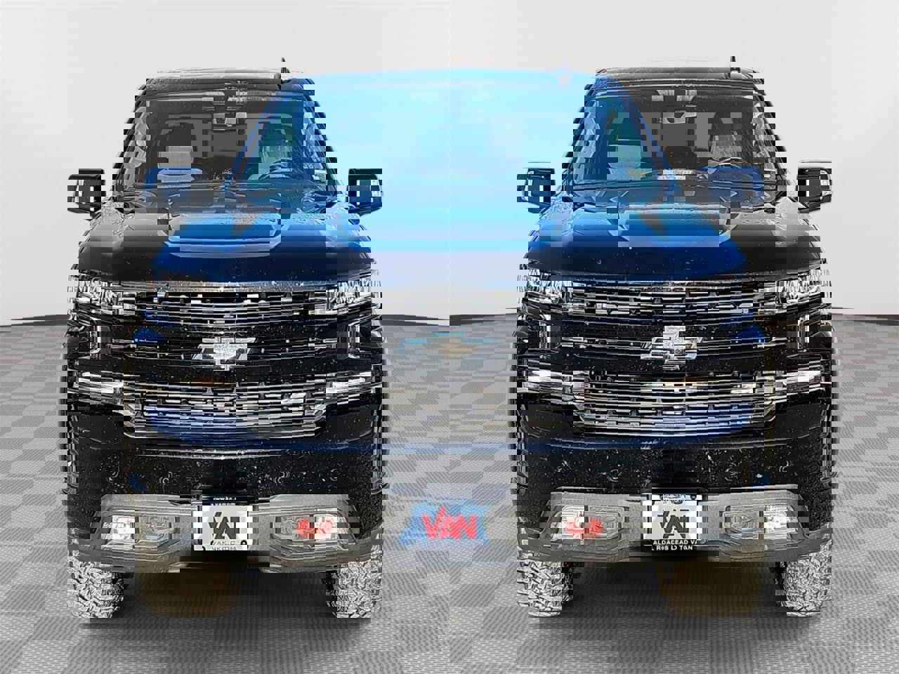 Used 2019 Chevrolet Silverado 1500 LT Trail Boss image 2