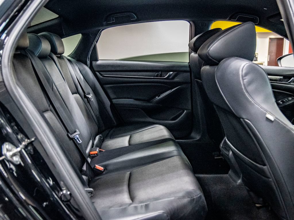 Used 2018 Honda Accord Sport image 26