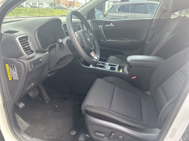 Used 2017 Kia Sportage LX w/ LX Popular Package FWD image 11