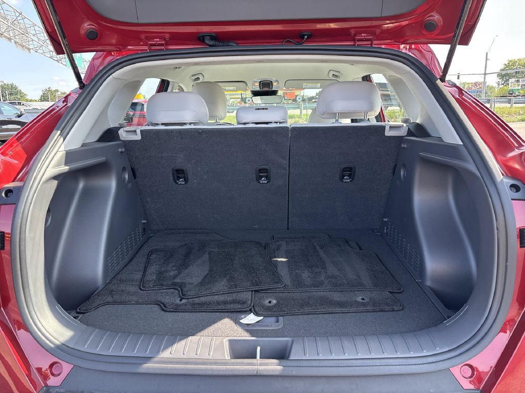Used 2026 Hyundai Kona SE FWD image 12
