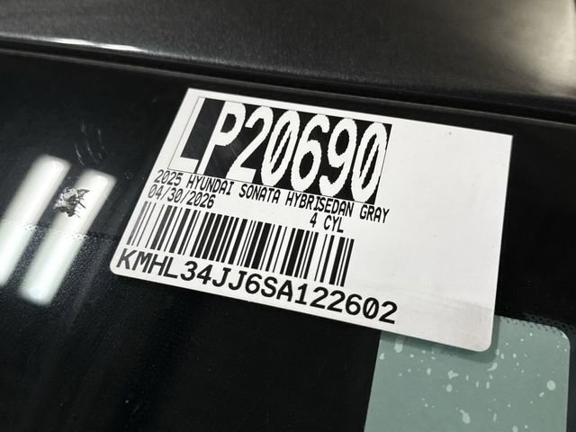 Used 2025 Hyundai Sonata SEL FWD image 28