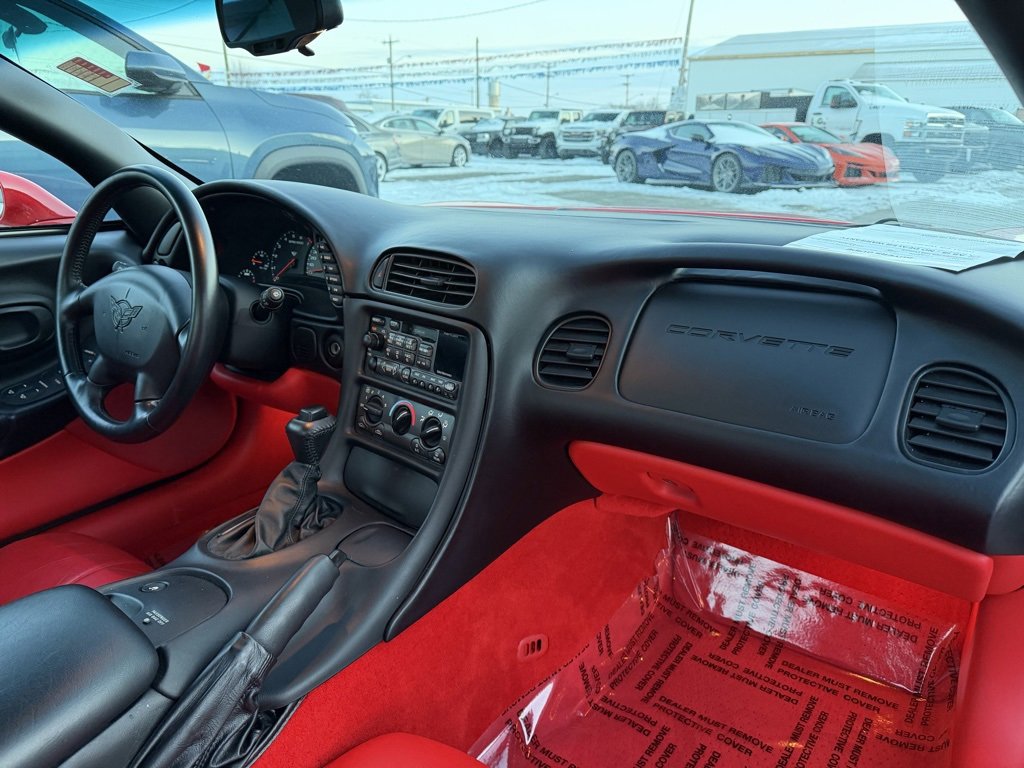 Used 2000 Chevrolet Corvette Coupe image 33