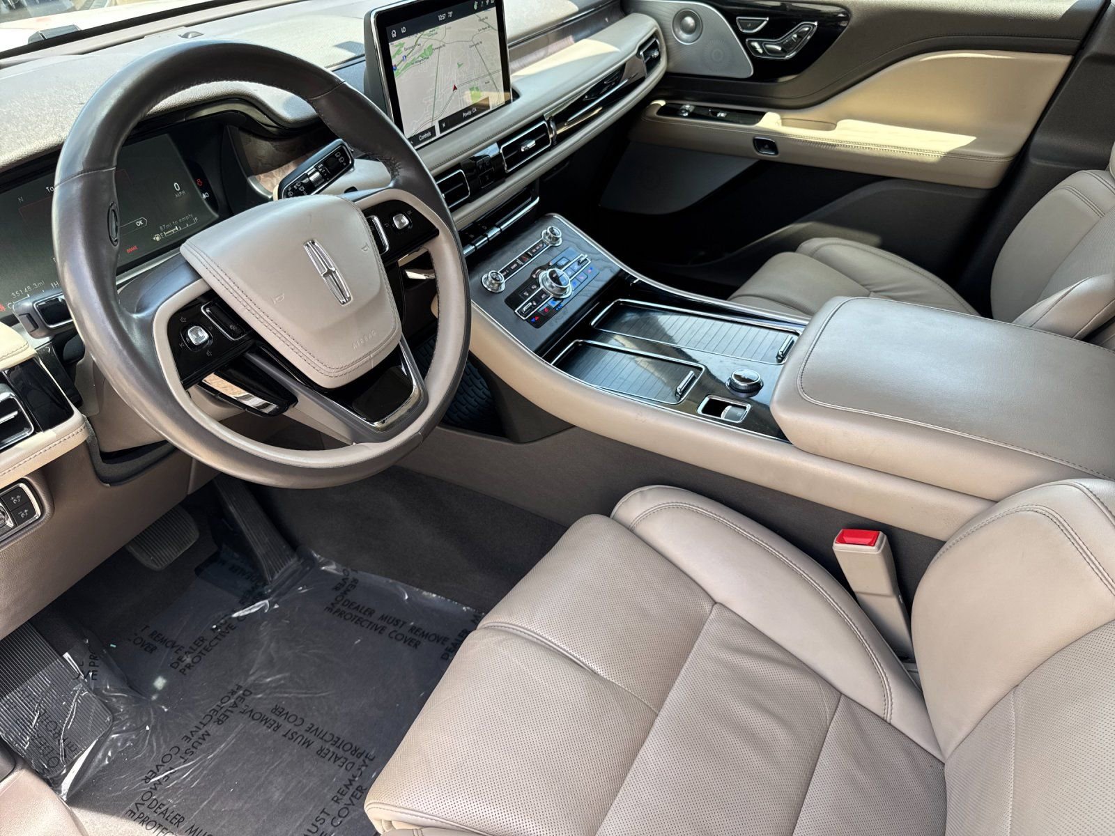 Used 2023 Lincoln Aviator Reserve w/ Equipment Group 201A AWD/4WD image 11