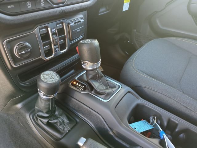 New 2025 Jeep Gladiator Sport image 28