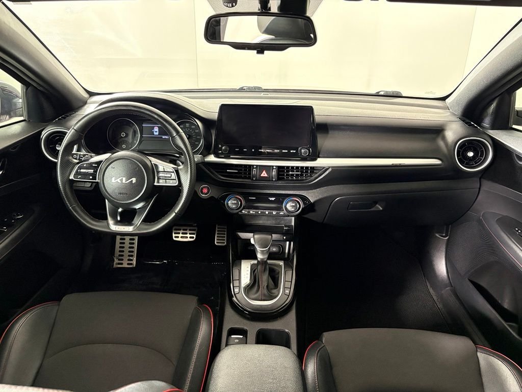 Used 2022 Kia Forte GT w/ GT Technology Package FWD image 39
