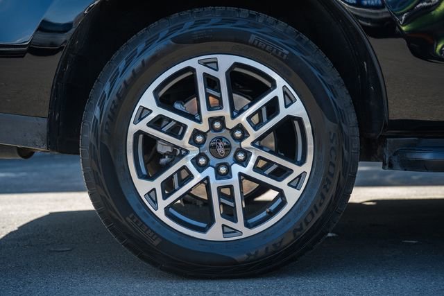 Used 2025 Ford Expedition Active image 28