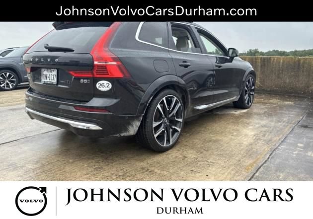 Used 2023 Volvo XC60 B5 Ultimate w/ Climate Package AWD/4WD image 3