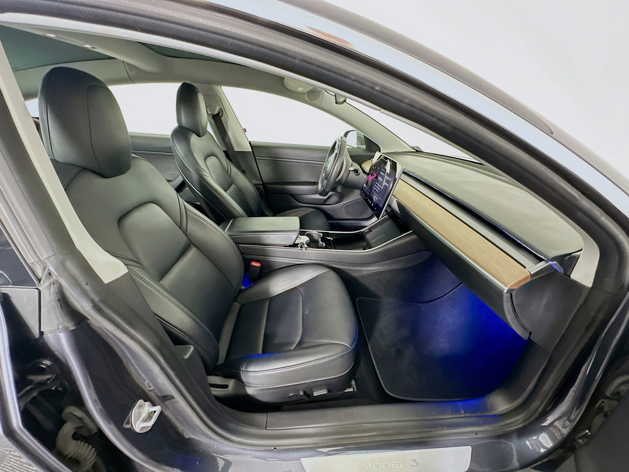 Used 2018 Tesla Model 3 Mid Range image 28