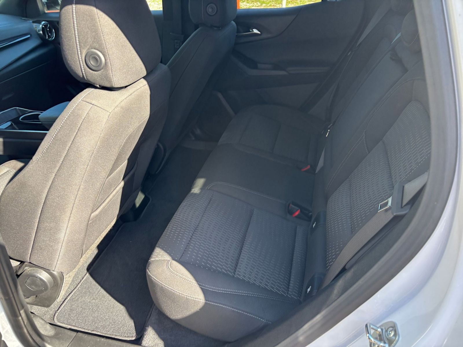 Used 2025 Chevrolet Equinox LT AWD/4WD image 28