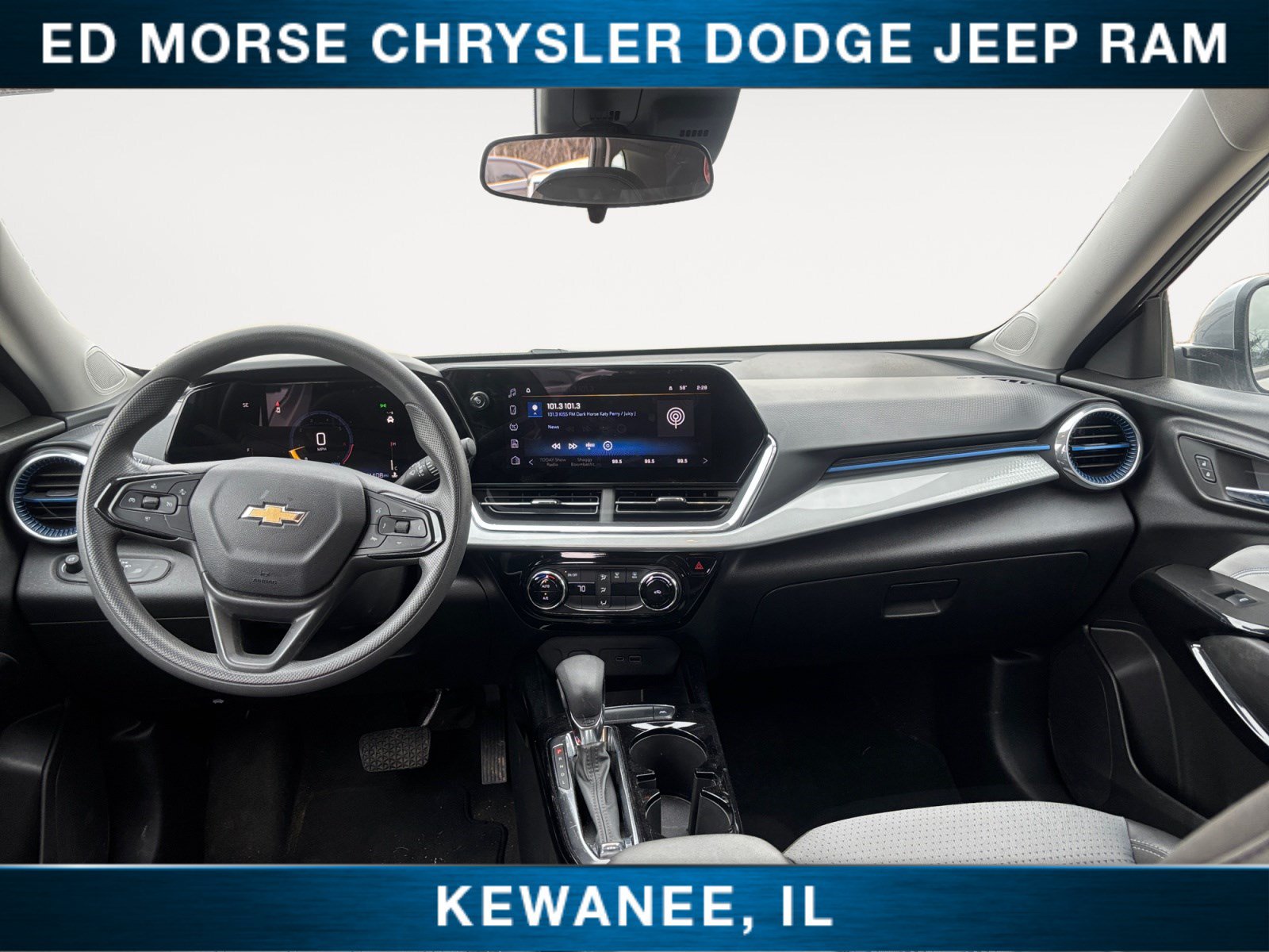 Used 2024 Chevrolet Trax LT FWD image 10