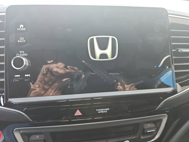 New 2026 Honda Ridgeline Black Edition image 16