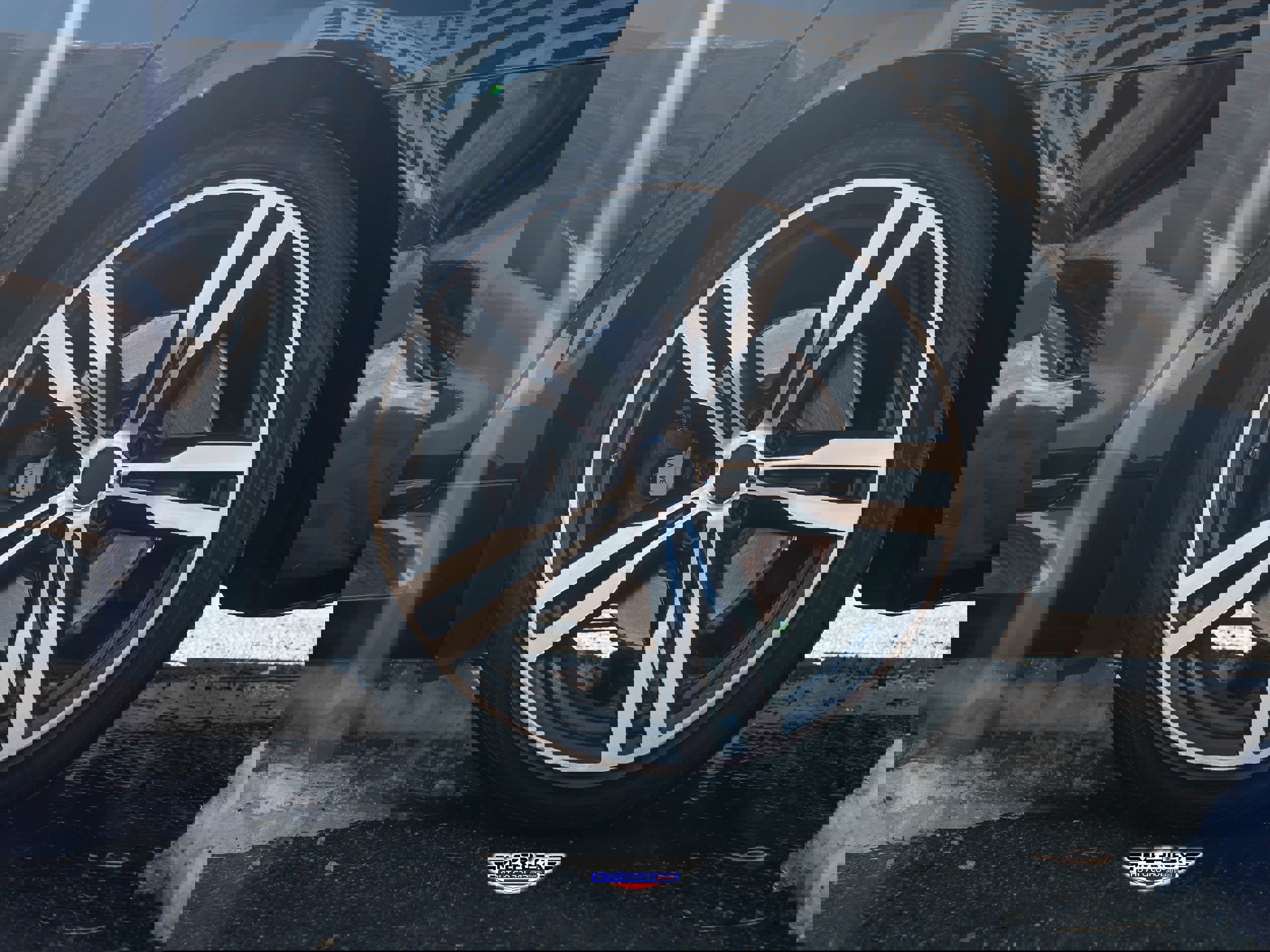 Used 2017 BMW 750i RWD image 11