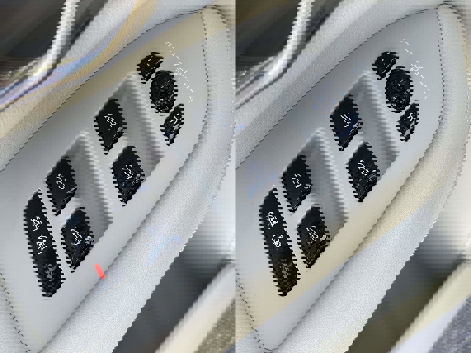 Used 2023 Volvo XC90 B6 Core w/ Protection Package Premier image 20