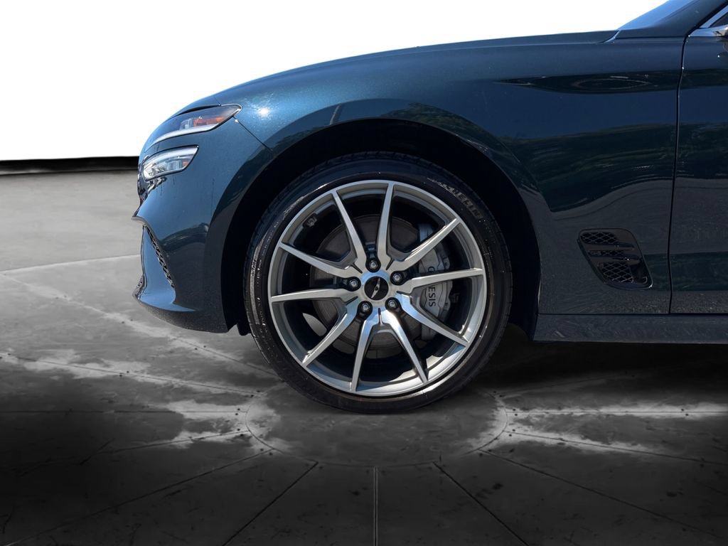 Used 2024 Genesis G70 2.5T AWD/4WD image 14