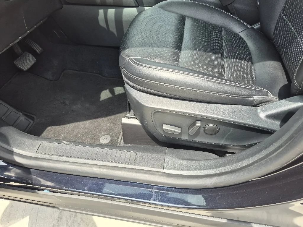 Used 2021 Ford Escape SEL FWD image 14