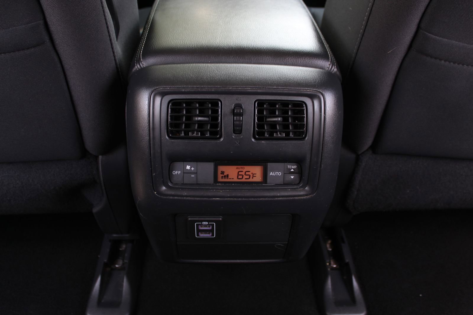 Used 2018 Nissan Pathfinder S AWD/4WD image 22
