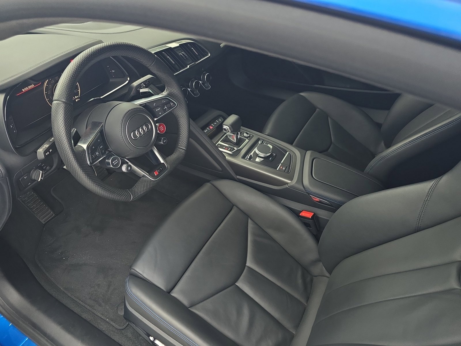 Used 2023 Audi R8 V10 performance image 4