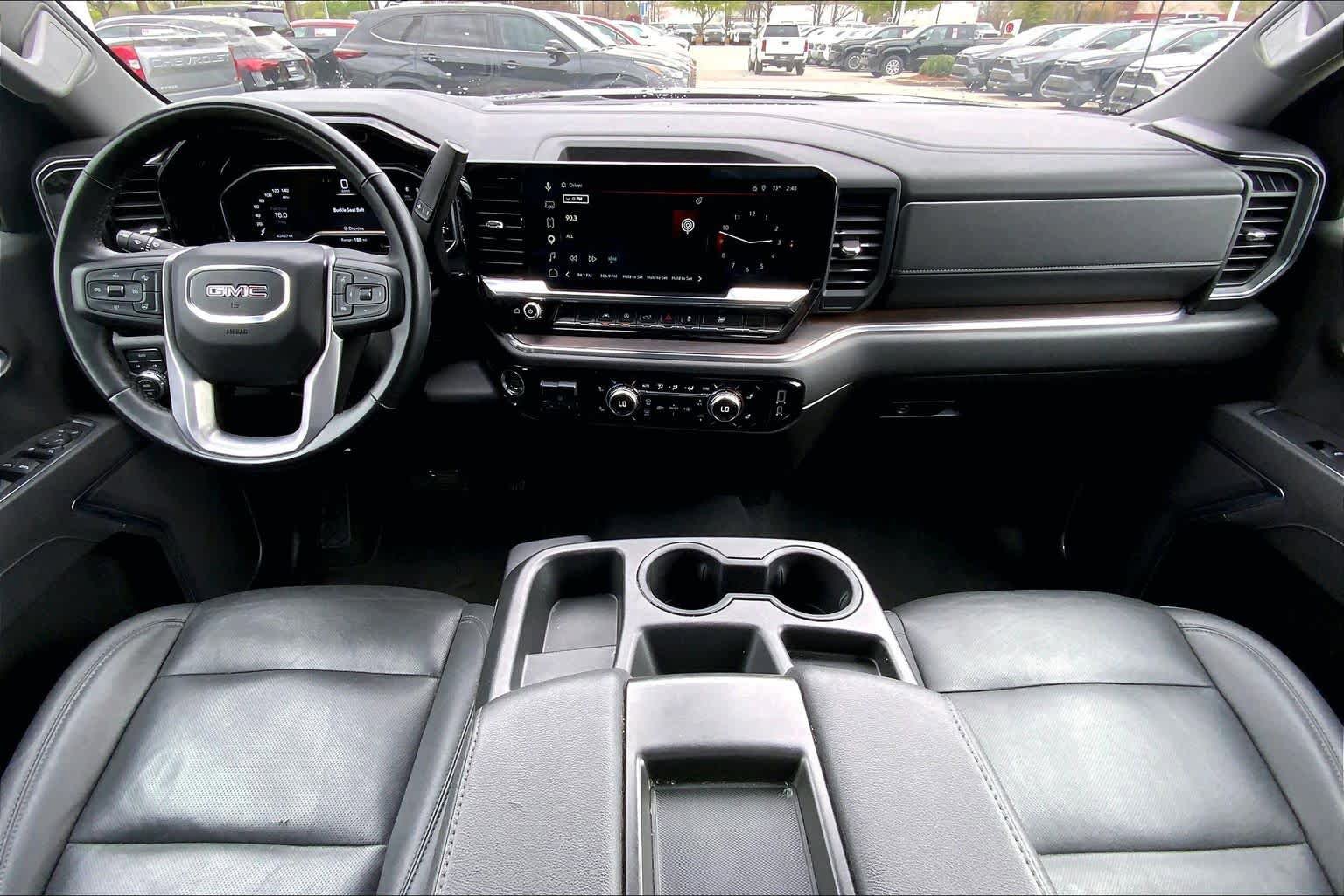 Used 2025 GMC Sierra 1500 SLT AWD/4WD image 15
