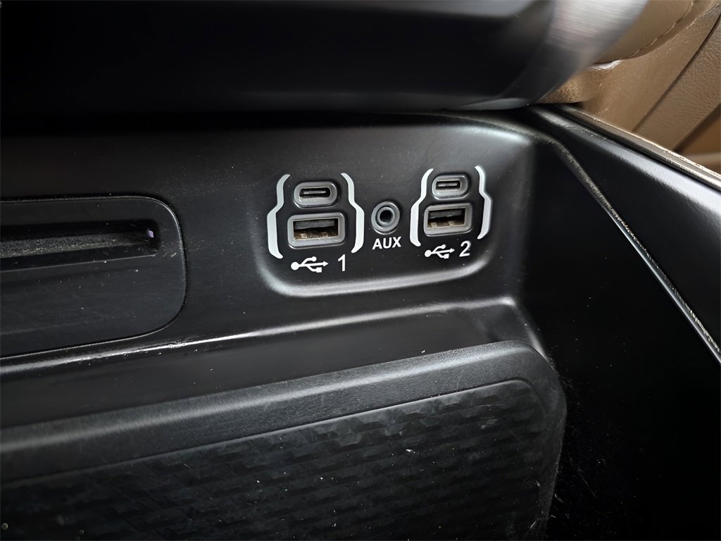 Used 2019 RAM 1500 Limited image 40