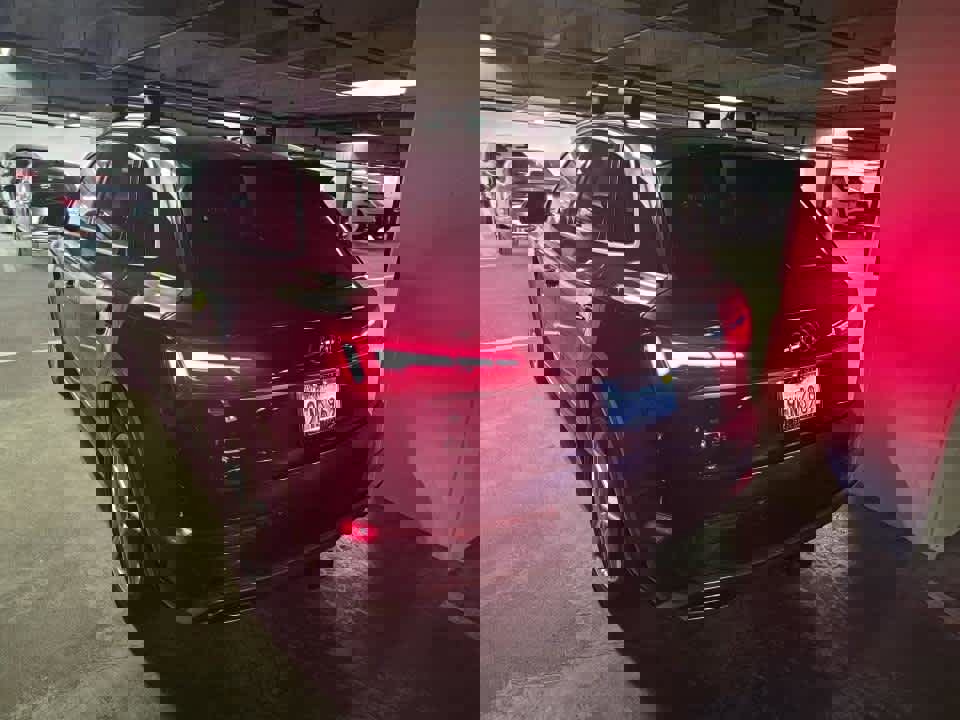 Used 2023 Audi Q5 e Premium w/ Convenience Package image 6