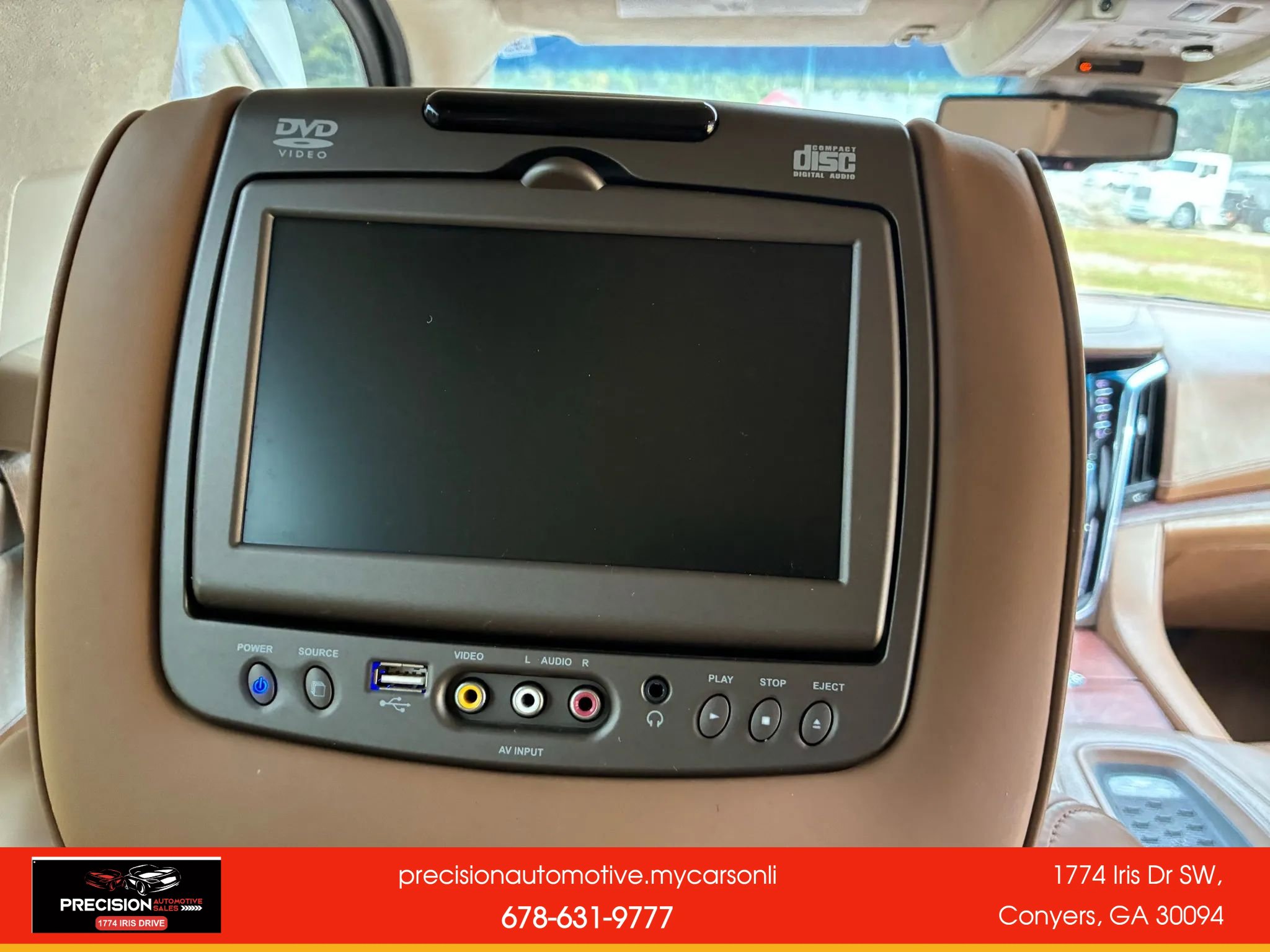 Used 2015 Cadillac Escalade Platinum image 32