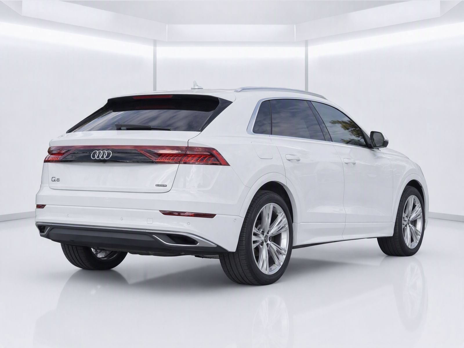 Certified 2022 Audi Q8 Premium AWD/4WD image 8