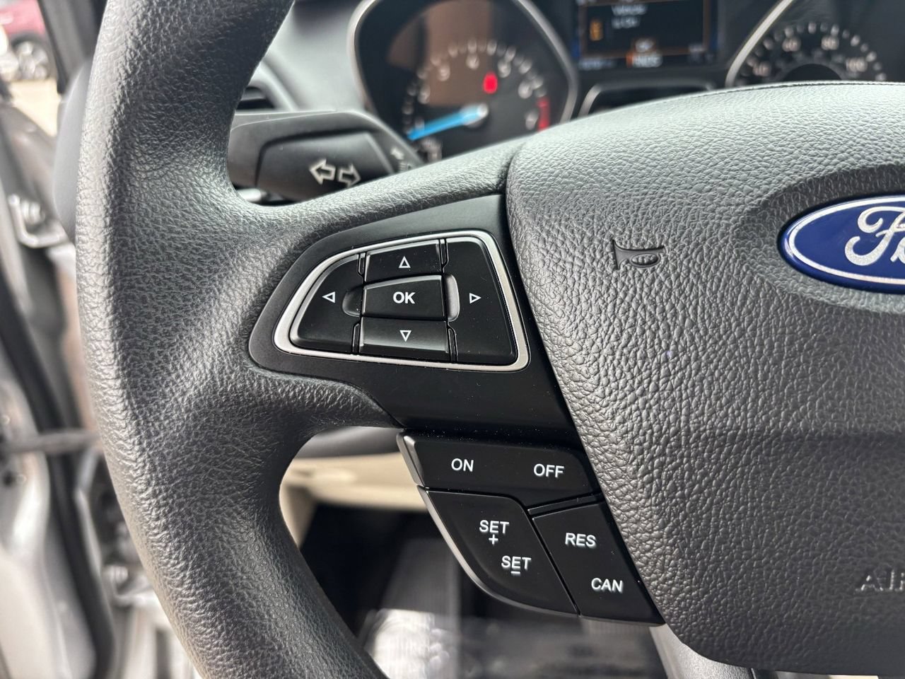 Used 2018 Ford Escape SE FWD image 26