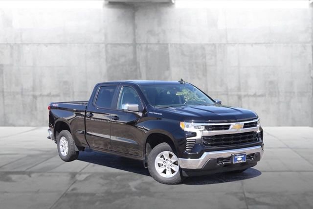 Used 2022 Chevrolet Silverado 1500 LT w/ Protection Package image 2