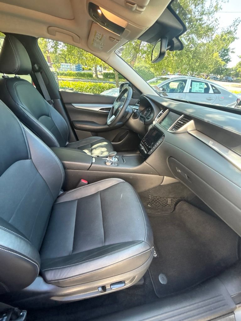 Used 2021 INFINITI QX50 Essential w/ Convenience Package FWD image 24