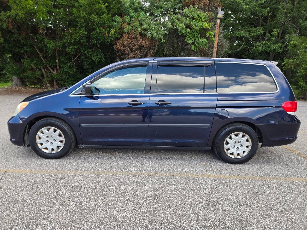 Used 2008 Honda Odyssey LX image 4