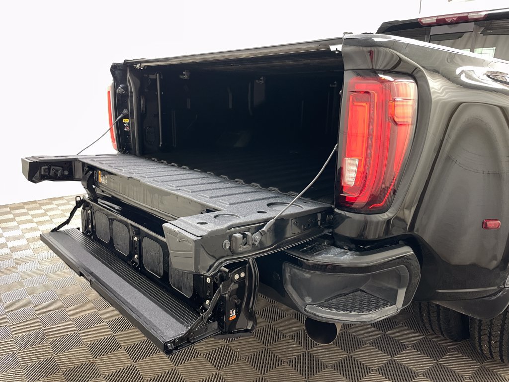 Used 2020 GMC Sierra 3500 Denali w/ Denali Ultimate Package AWD/4WD image 48