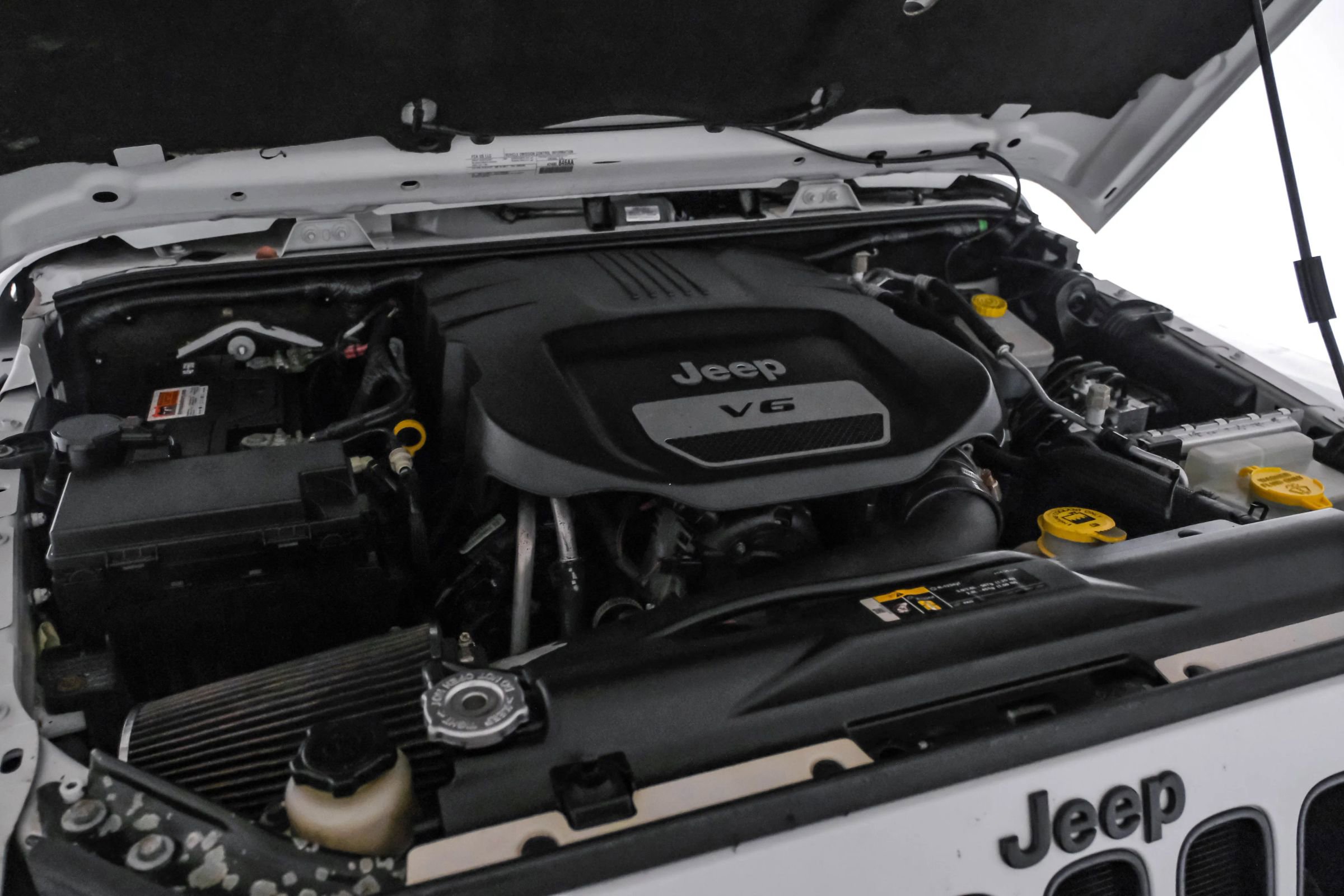 Used 2017 Jeep Wrangler Unlimited Sahara AWD/4WD image 43