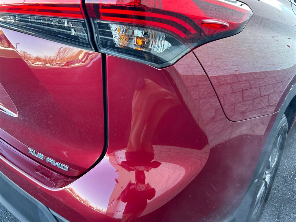 Used 2023 Toyota Highlander XLE image 21