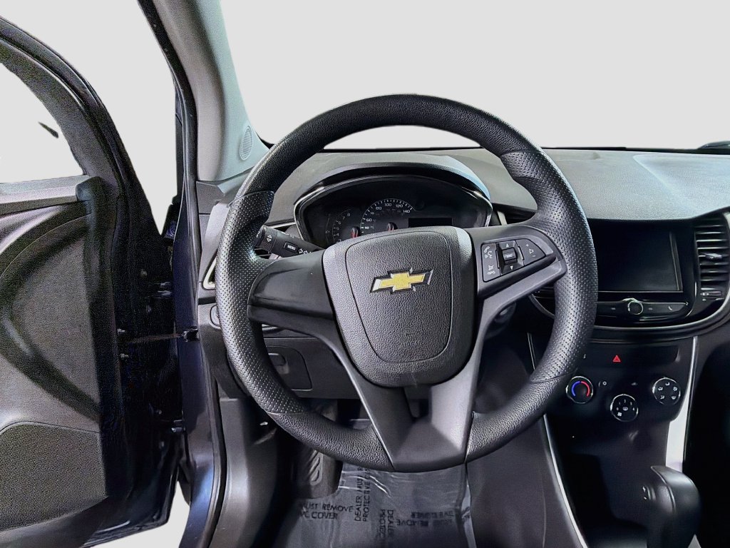Used 2018 Chevrolet Trax LS FWD image 11