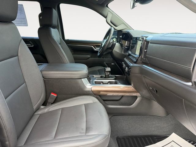 Used 2025 Chevrolet Silverado 1500 RST w/ Convenience Package II image 34