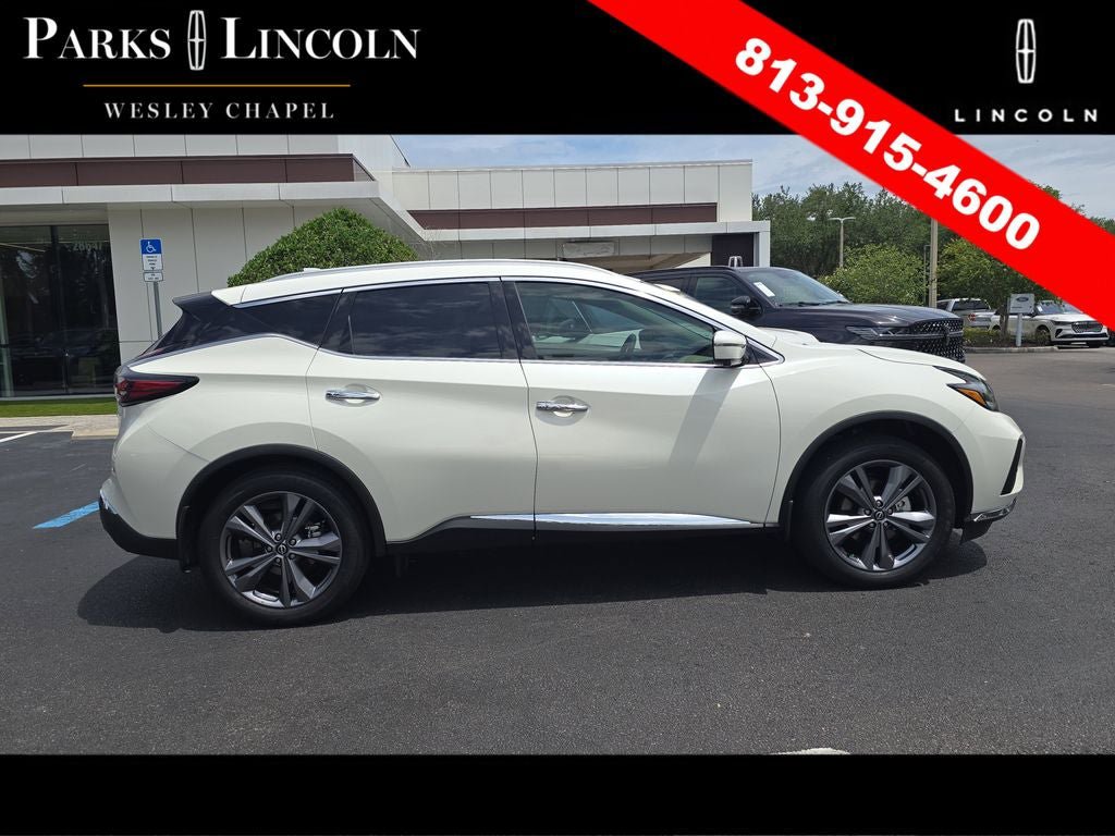 Used 2024 Nissan Murano Platinum w/ Cargo Package FWD image 3