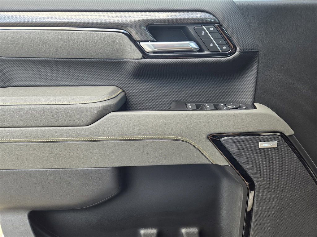 New 2026 Chevrolet Silverado 1500 ZR2 image 12