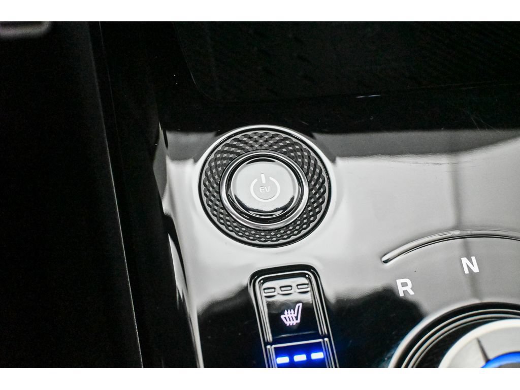 Certified 2025 Kia Niro Wave w/ Wave Preserve Package FWD image 32