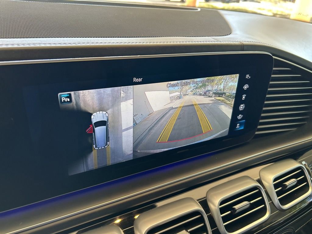 Used 2021 Mercedes-Benz Maybach GLS 600 4MATIC image 10