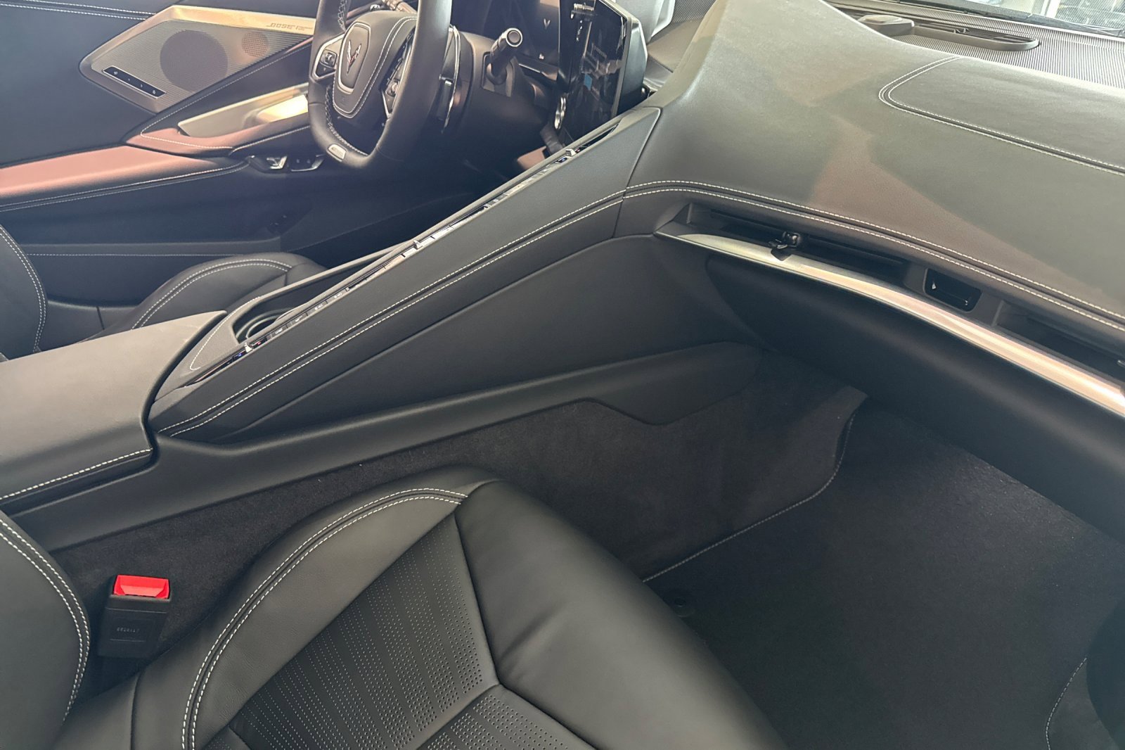 New 2025 Chevrolet Corvette E-Ray image 11
