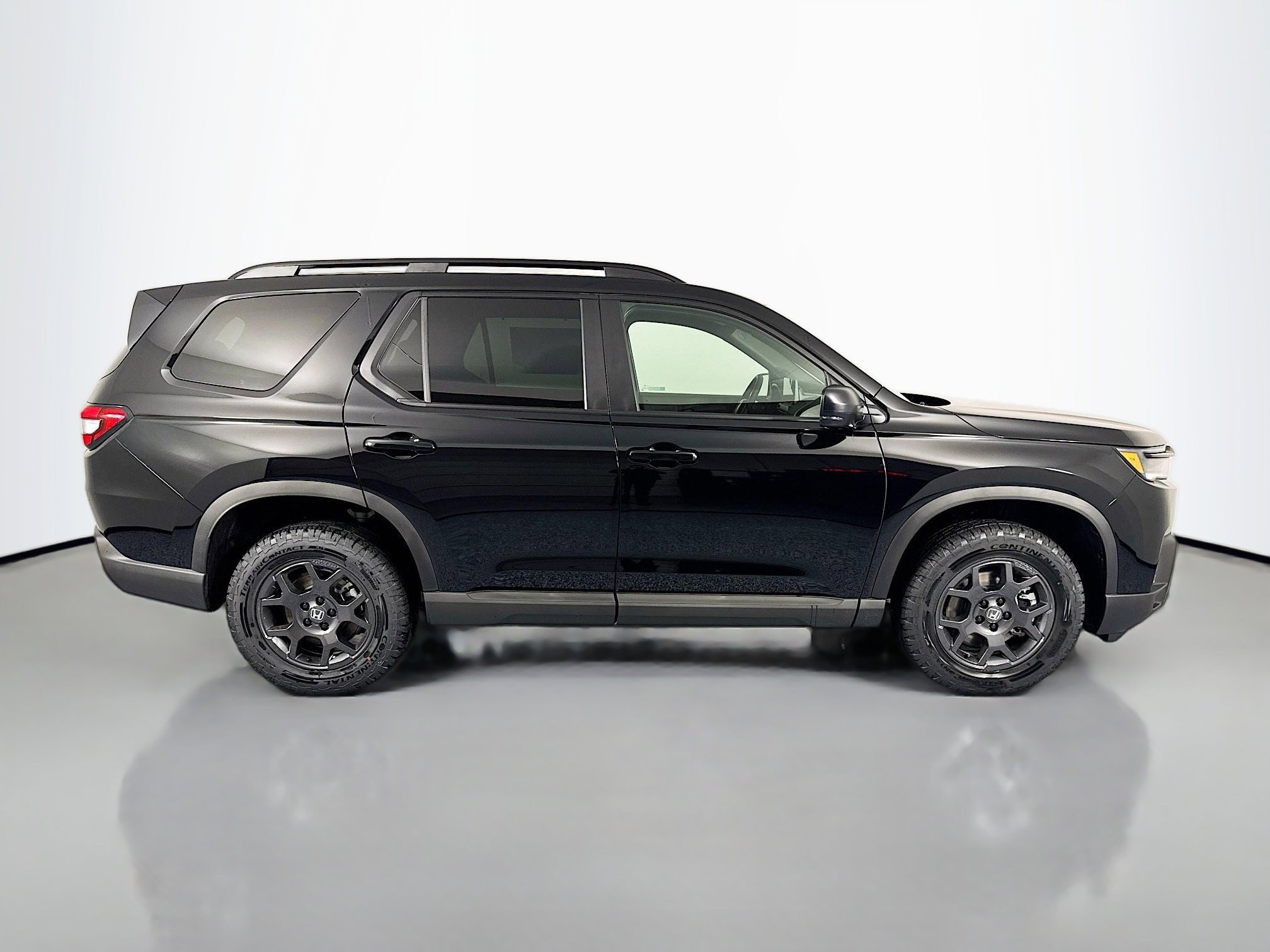 New 2026 Honda Pilot TrailSport image 4