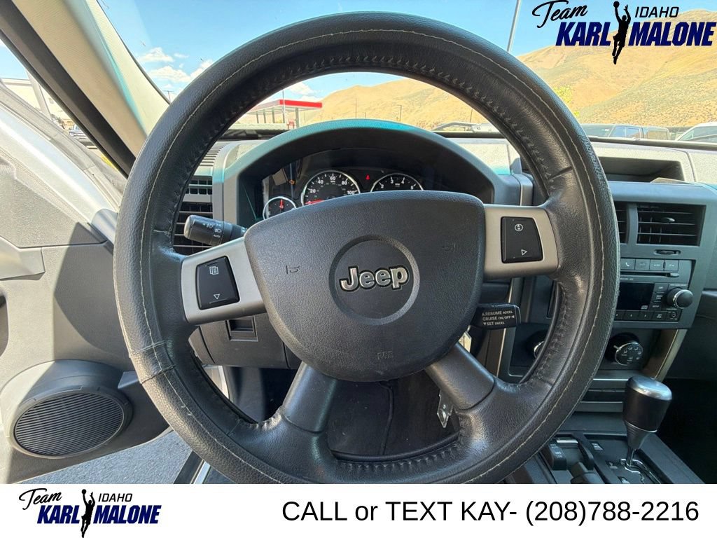 Used 2010 Jeep Liberty Renegade w/ Premium Group AWD/4WD image 26
