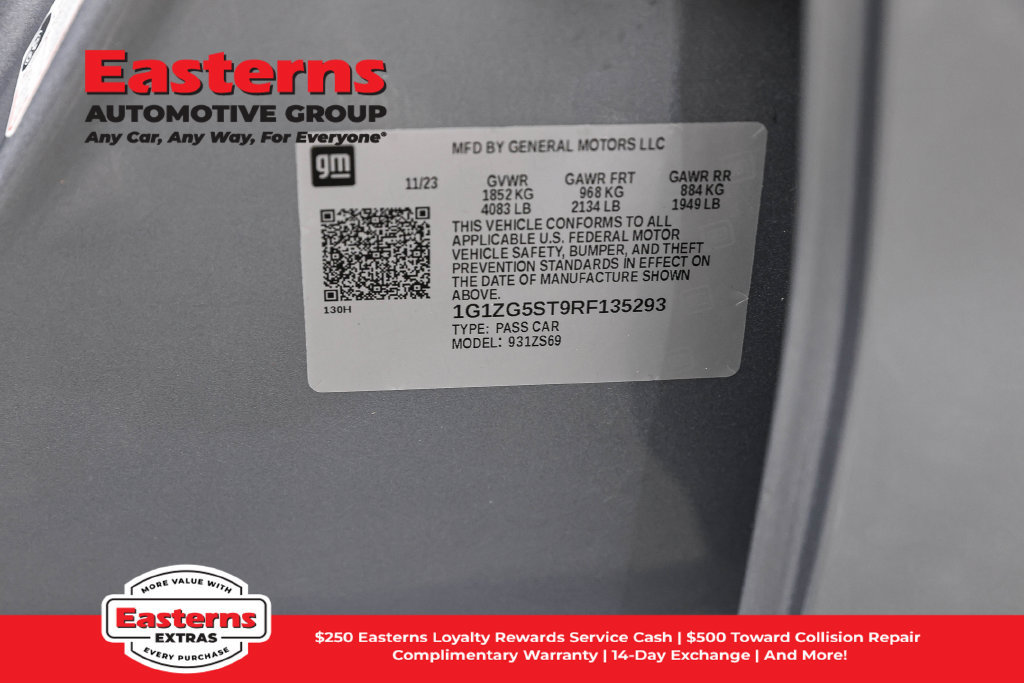 Used 2024 Chevrolet Malibu RS FWD image 35