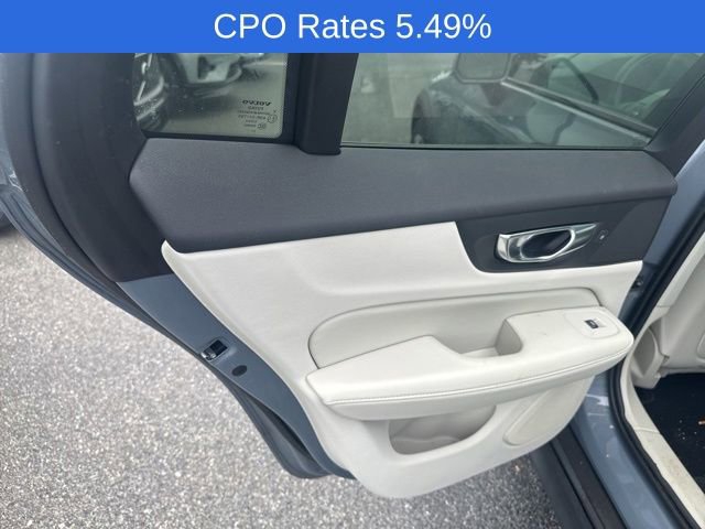 Certified 2024 Volvo V60 B5 Cross Country Plus AWD/4WD image 17