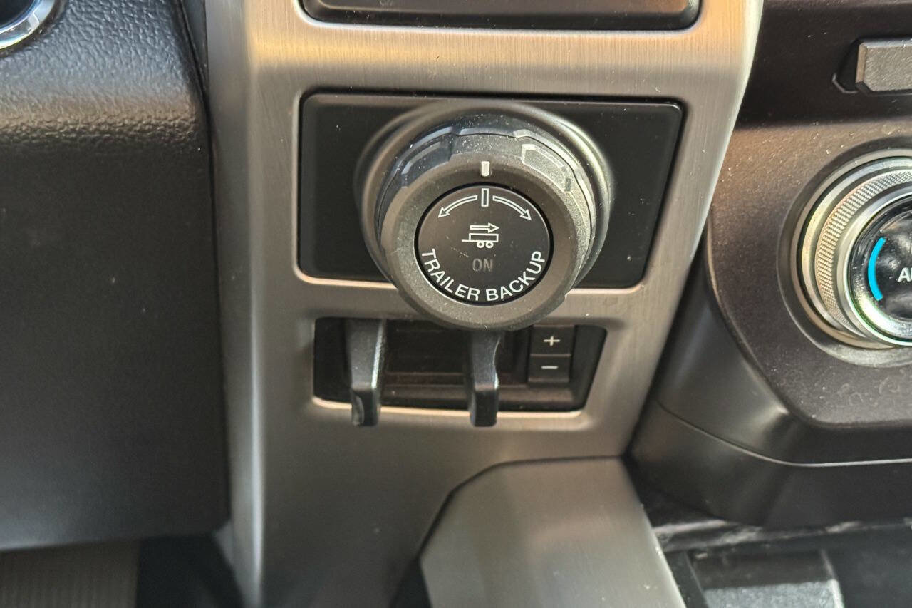 Used 2018 Ford F150 Platinum w/ Equipment Group 701A Luxury image 33