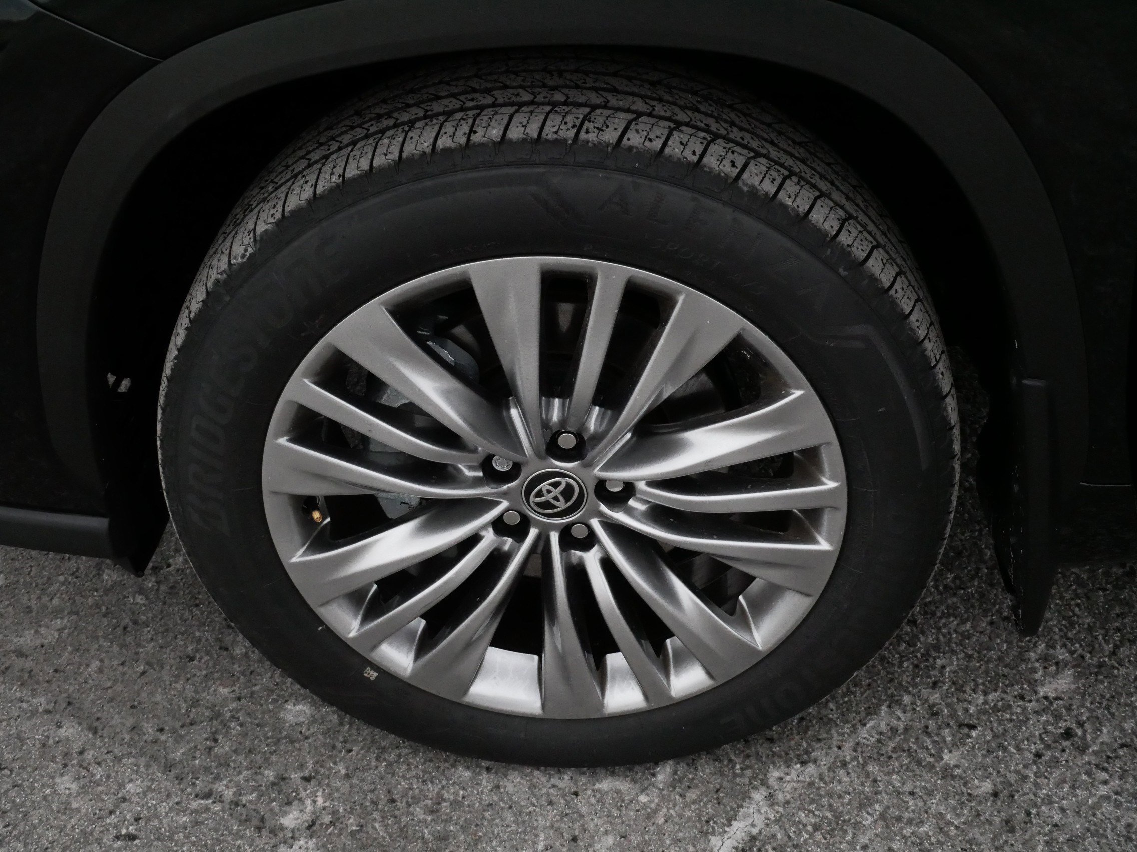 Certified 2026 Toyota Highlander Platinum image 15