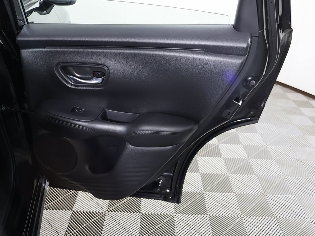 Used 2025 Honda HR-V LX image 22